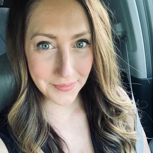 Meet your Posher, Courtney